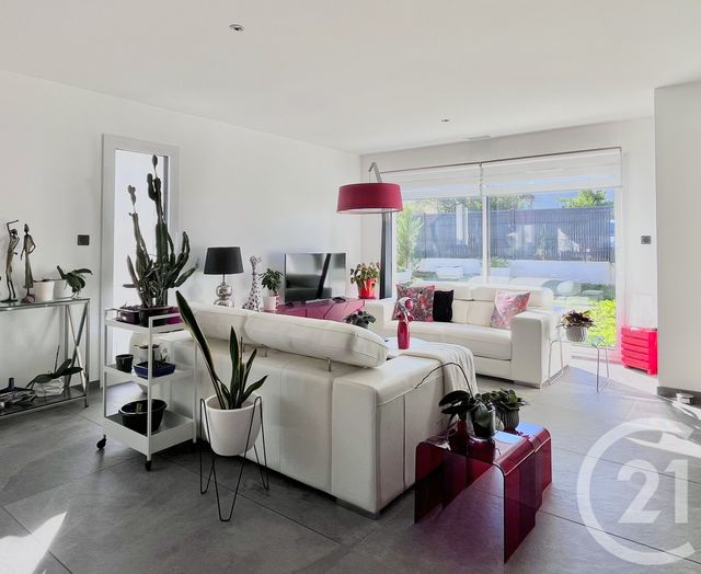 Maison à vendre - 4 pièces - 118 m2 - Yvrac - 33 - AQUITAINE