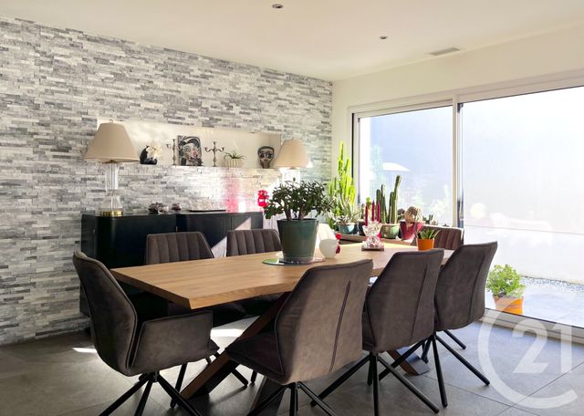 Maison à vendre - 4 pièces - 118 m2 - Yvrac - 33 - AQUITAINE