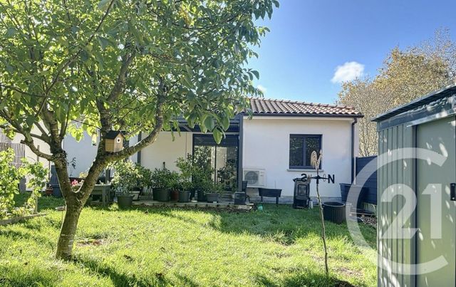 Maison à vendre - 4 pièces - 118 m2 - Yvrac - 33 - AQUITAINE