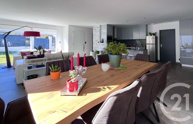 Maison à vendre - 4 pièces - 118 m2 - Yvrac - 33 - AQUITAINE