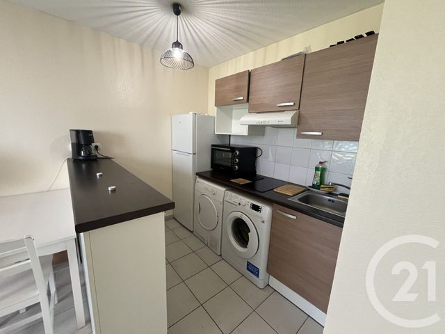 Appartement T2 &agrave; louer - 2 pi&egrave;ces - 32,19 m2 - St Quentin De Baron - 33 - AQUITAINE
