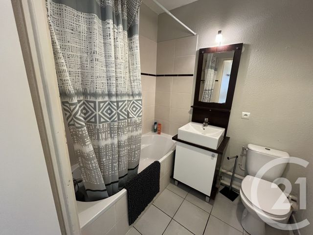 Appartement T2 &agrave; louer - 2 pi&egrave;ces - 32,19 m2 - St Quentin De Baron - 33 - AQUITAINE