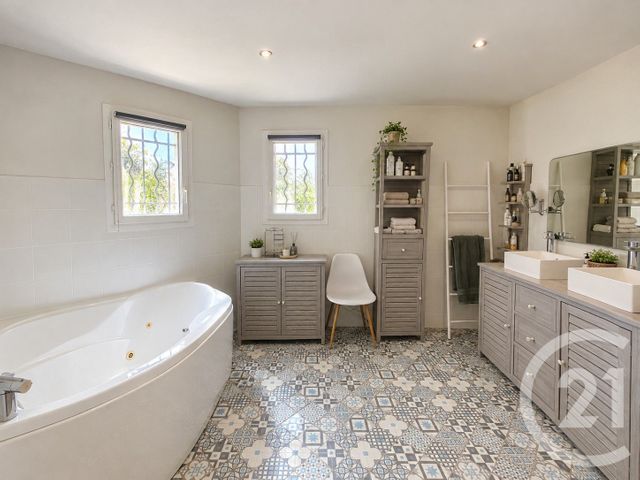 Maison &agrave; vendre - 5 pi&egrave;ces - 147 m2 - Latresne - 33 - AQUITAINE