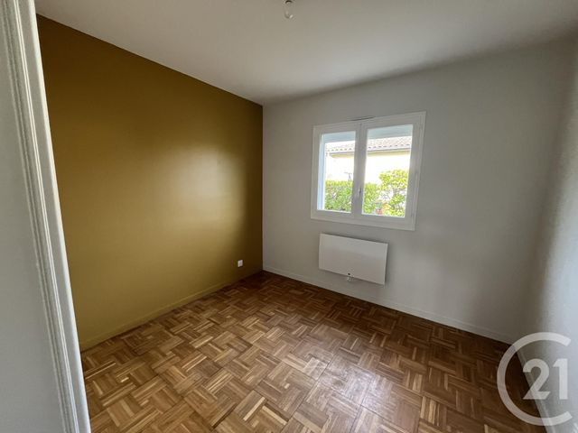 Maison &agrave; louer - 3 pi&egrave;ces - 77,21 m2 - Tresses - 33 - AQUITAINE