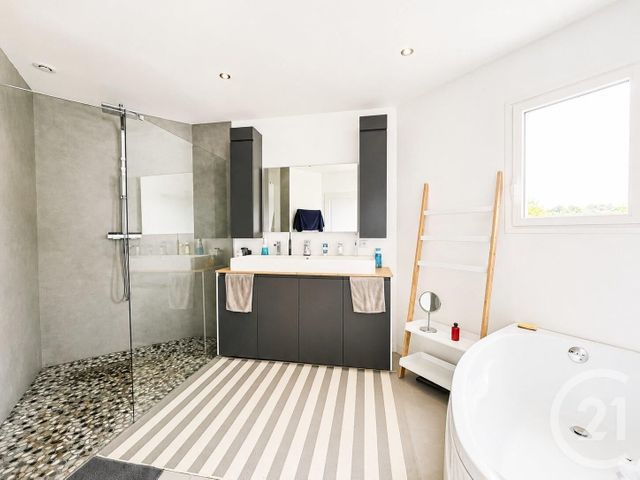 Maison &agrave; vendre - 5 pi&egrave;ces - 130 m2 - La Sauve - 33 - AQUITAINE
