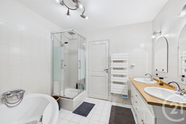 Maison &agrave; vendre - 6 pi&egrave;ces - 160,21 m2 - La Varenne St Hilaire - 94 - ILE-DE-FRANCE