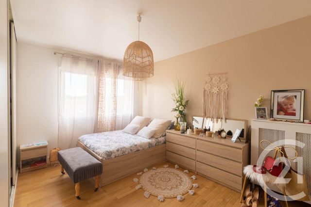 Maison à vendre - 6 pièces - 121 m2 - Villecresnes - 94 - ILE-DE-FRANCE