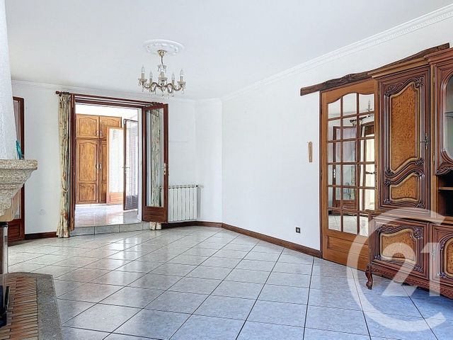 Maison à vendre - 7 pièces - 110 m2 - Brie Comte Robert - 77 - ILE-DE-FRANCE