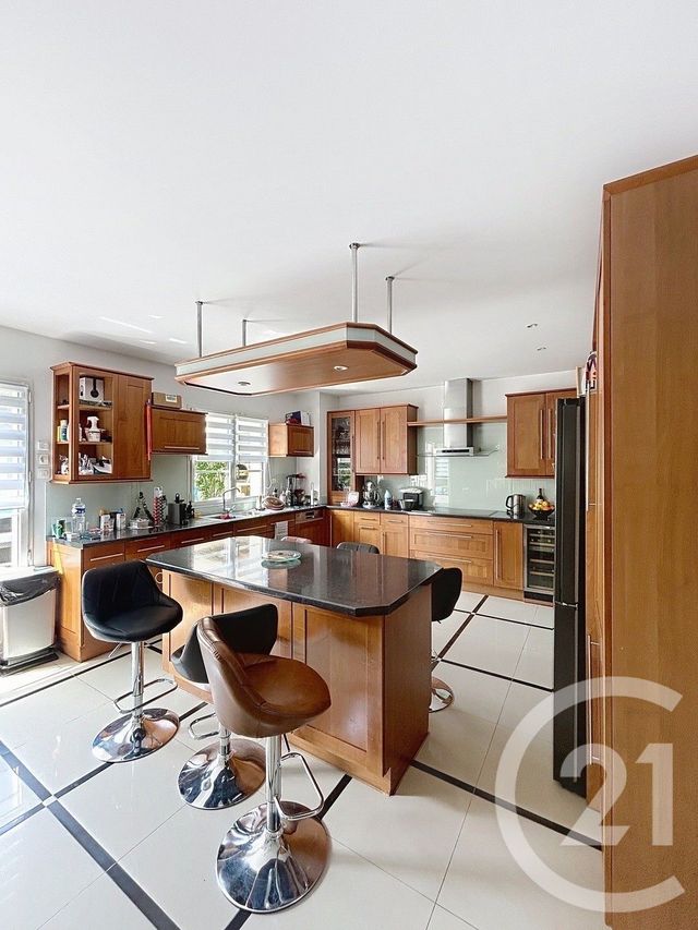 Maison &agrave; vendre - 7 pi&egrave;ces - 250 m2 - Villecresnes - 94 - ILE-DE-FRANCE