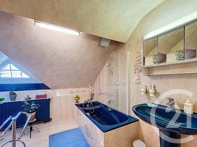 Maison à vendre - 8 pièces - 130,60 m2 - Villecresnes - 94 - ILE-DE-FRANCE