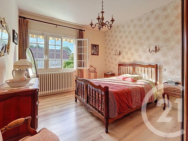 Maison à vendre - 8 pièces - 130,60 m2 - Villecresnes - 94 - ILE-DE-FRANCE