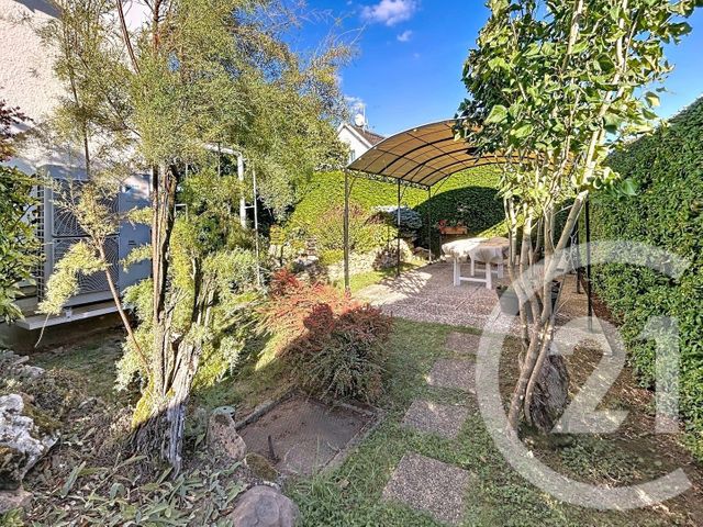 Maison à vendre - 8 pièces - 130,60 m2 - Villecresnes - 94 - ILE-DE-FRANCE