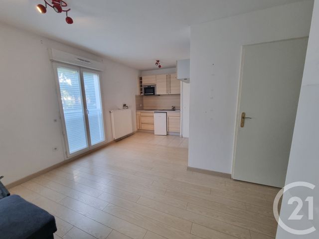 Appartement Studio &agrave; louer - 1 pi&egrave;ce - 26,70 m2 - Sucy En Brie - 94 - ILE-DE-FRANCE