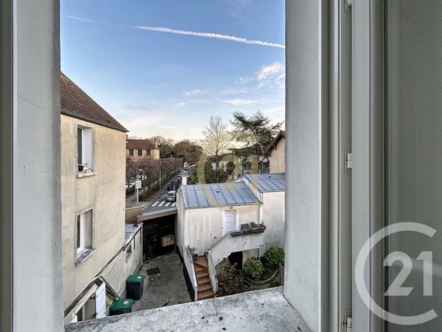 Appartement Studio à vendre - 1 pièce - 25 m2 - Mandres Les Roses - 94 - ILE-DE-FRANCE