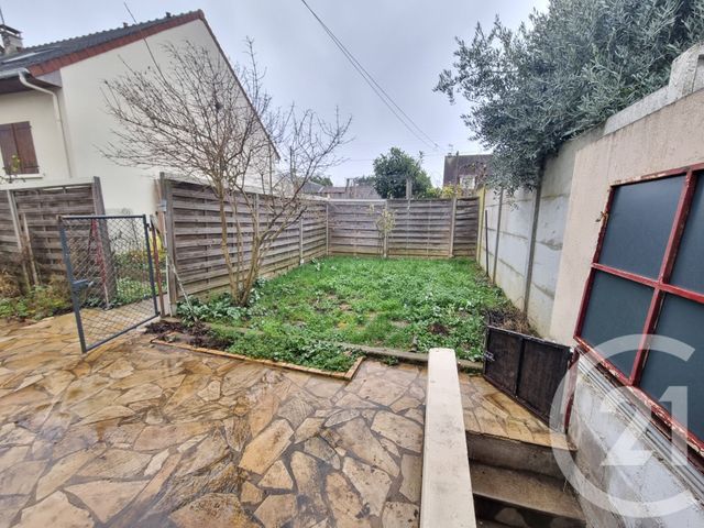 Maison à louer - 3 pièces - 43,92 m2 - Ormesson Sur Marne - 94 - ILE-DE-FRANCE