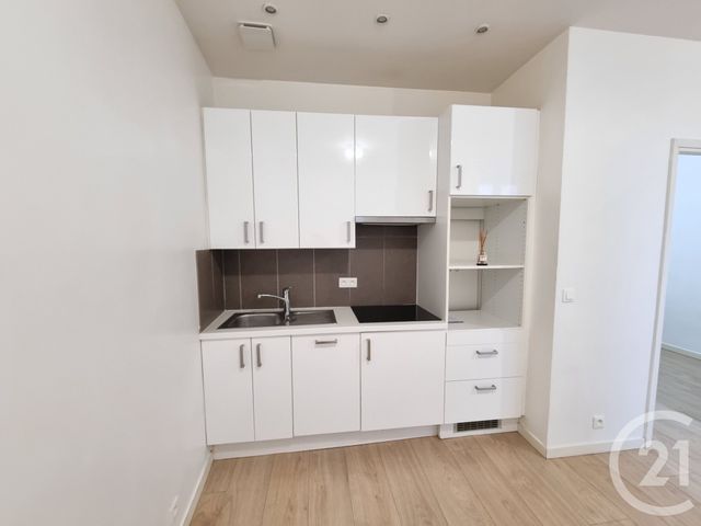 Appartement F2 &agrave; louer - 2 pi&egrave;ces - 28,50 m2 - Santeny - 94 - ILE-DE-FRANCE