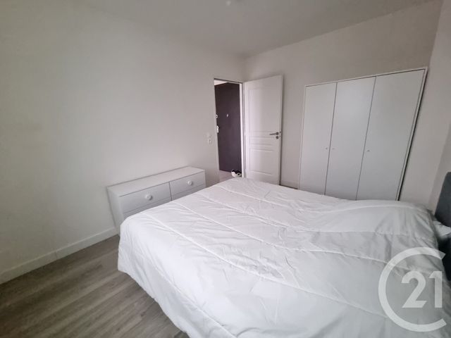 Appartement &agrave; louer - 2 pi&egrave;ces - 25,75 m2 - Ste Genevieve Des Bois - 91 - ILE-DE-FRANCE