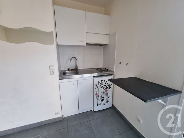Appartement Studio &agrave; louer - 1 pi&egrave;ce - 23,66 m2 - Marolles En Brie - 94 - ILE-DE-FRANCE