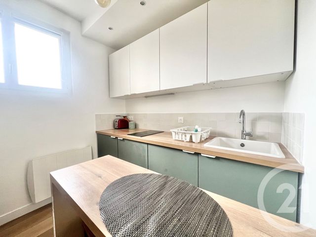 Appartement F1 &agrave; louer - 1 pi&egrave;ce - 15,55 m2 - Paris - 75011 - ILE-DE-FRANCE