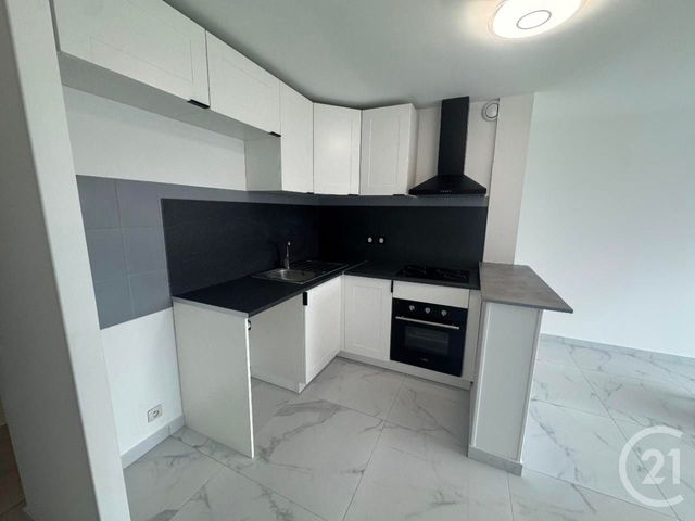 Appartement F3 &agrave; louer - 3 pi&egrave;ces - 56,67 m2 - Quincy Sous Senart - 91 - ILE-DE-FRANCE