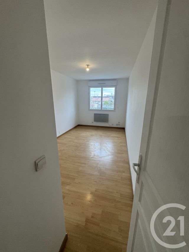 Appartement F3 &agrave; louer - 3 pi&egrave;ces - 56,67 m2 - Quincy Sous Senart - 91 - ILE-DE-FRANCE