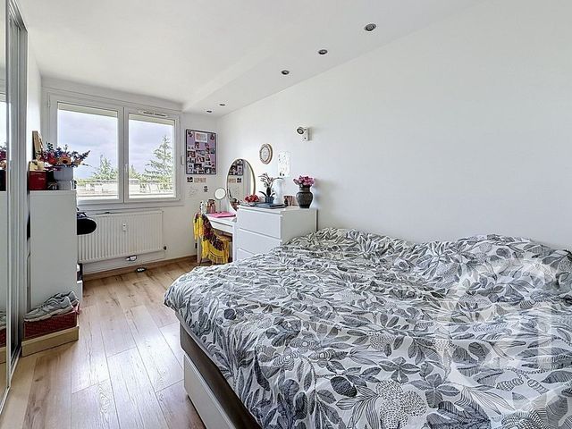 Appartement F4 &agrave; vendre - 4 pi&egrave;ces - 92 m2 - St Maur Des Fosses - 94 - ILE-DE-FRANCE