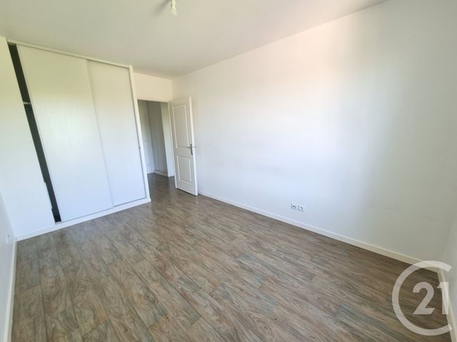Appartement F3 &agrave; louer - 3 pi&egrave;ces - 62,40 m2 - Villecresnes - 94 - ILE-DE-FRANCE