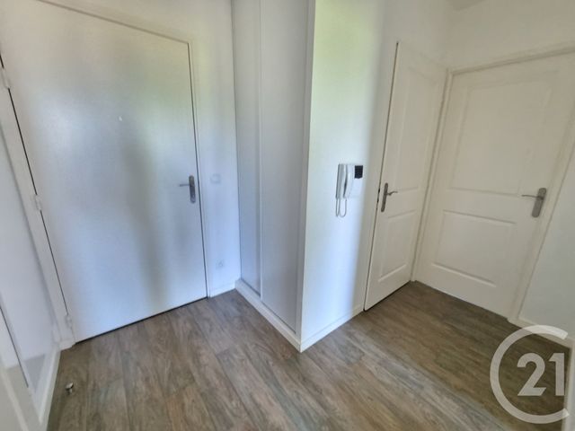 Appartement F3 &agrave; louer - 3 pi&egrave;ces - 62,40 m2 - Villecresnes - 94 - ILE-DE-FRANCE