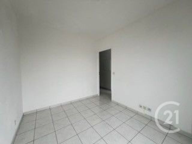 Appartement F2 &agrave; louer - 2 pi&egrave;ces - 36,11 m2 - Noiseau - 94 - ILE-DE-FRANCE