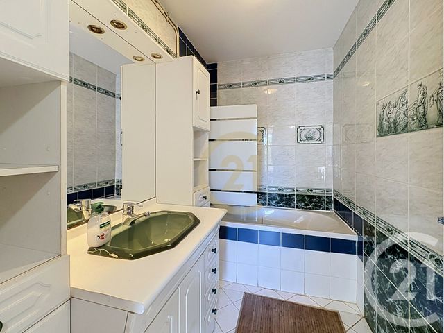 Appartement F4 &agrave; vendre - 4 pi&egrave;ces - 90,86 m2 - Boissy St Leger - 94 - ILE-DE-FRANCE