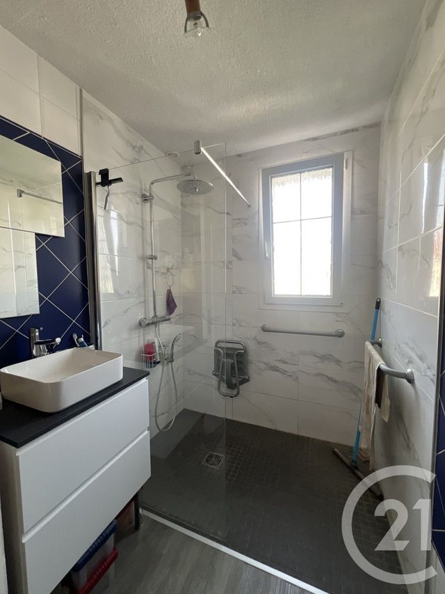 Maison à vendre - 6 pièces - 158 m2 - Pontault Combault - 77 - ILE-DE-FRANCE