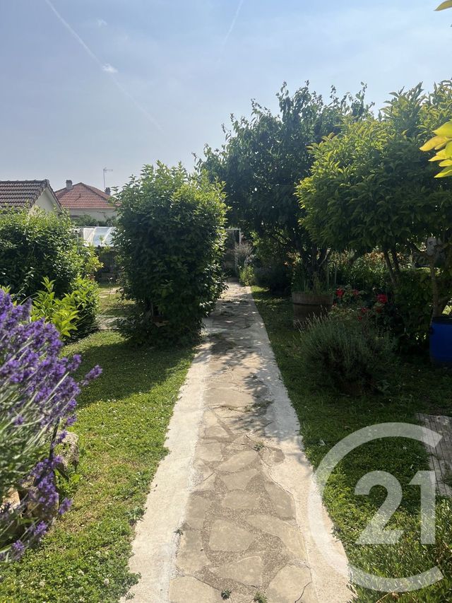 Maison à vendre - 6 pièces - 158 m2 - Pontault Combault - 77 - ILE-DE-FRANCE