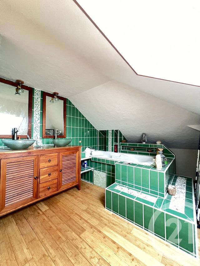 Maison à vendre - 6 pièces - 158 m2 - Pontault Combault - 77 - ILE-DE-FRANCE