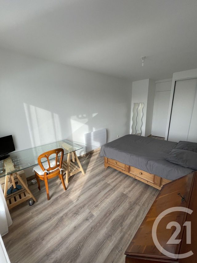 Appartement F3 à vendre - 3 pièces - 57 m2 - Pontault Combault - 77 - ILE-DE-FRANCE