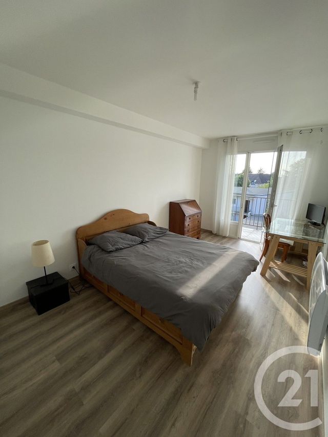 Appartement F3 à vendre - 3 pièces - 57 m2 - Pontault Combault - 77 - ILE-DE-FRANCE