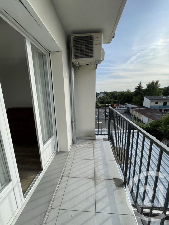 Appartement F3 à vendre - 3 pièces - 57 m2 - Pontault Combault - 77 - ILE-DE-FRANCE