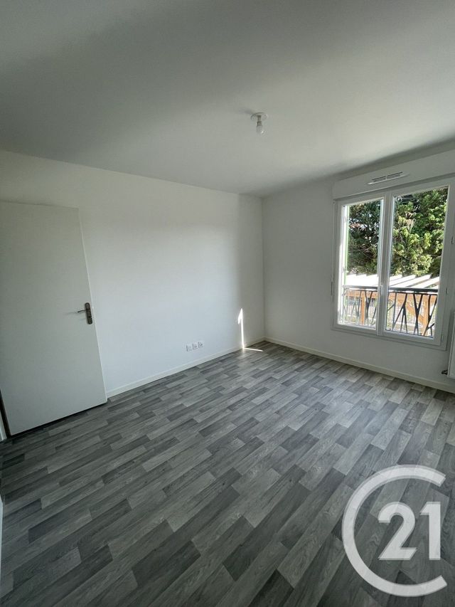 Appartement F3 à vendre - 3 pièces - 57 m2 - Ozoir La Ferriere - 77 - ILE-DE-FRANCE