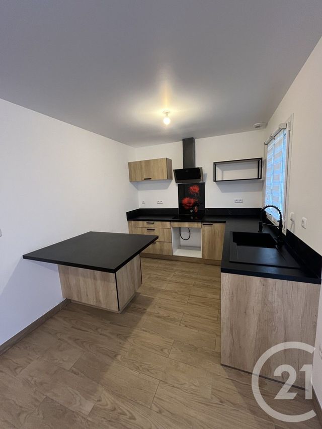 Maison &agrave; louer - 5 pi&egrave;ces - 97 m2 - Pontault Combault - 77 - ILE-DE-FRANCE