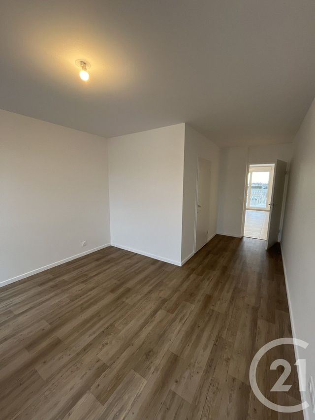 Appartement F4 à louer - 4 pièces - 94 m2 - Ozoir La Ferriere - 77 - ILE-DE-FRANCE