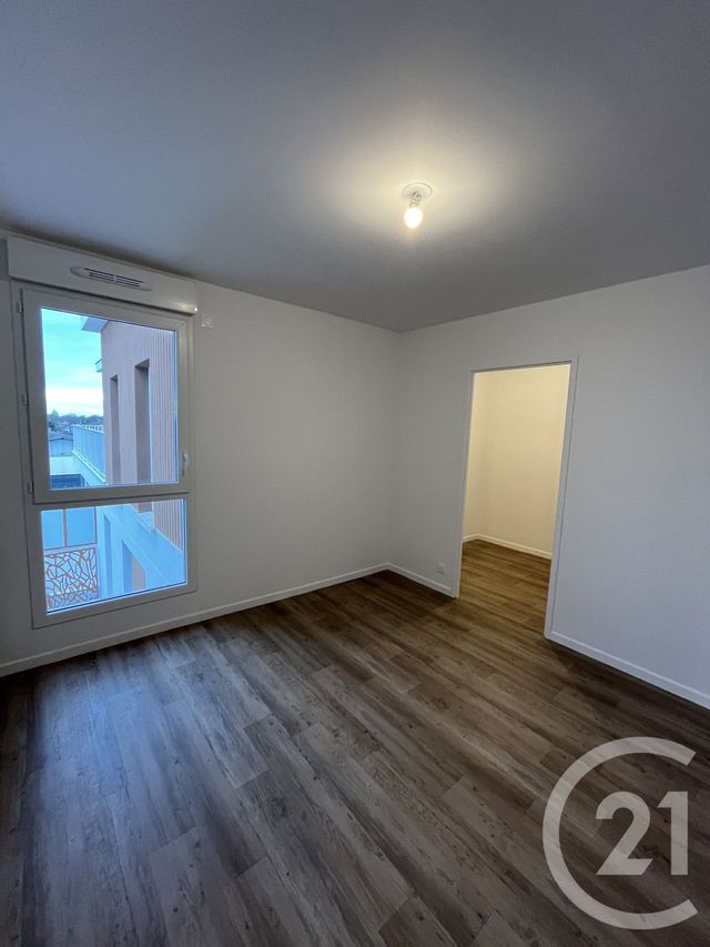 Appartement F4 à louer - 4 pièces - 94 m2 - Ozoir La Ferriere - 77 - ILE-DE-FRANCE