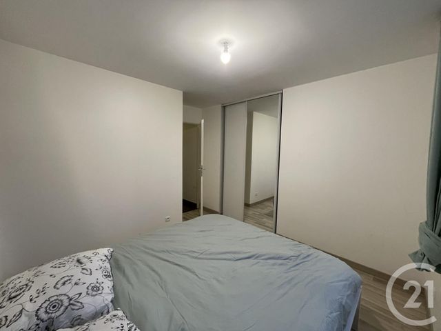 Maison à louer - 6 pièces - 135 m2 - La Queue En Brie - 94 - ILE-DE-FRANCE