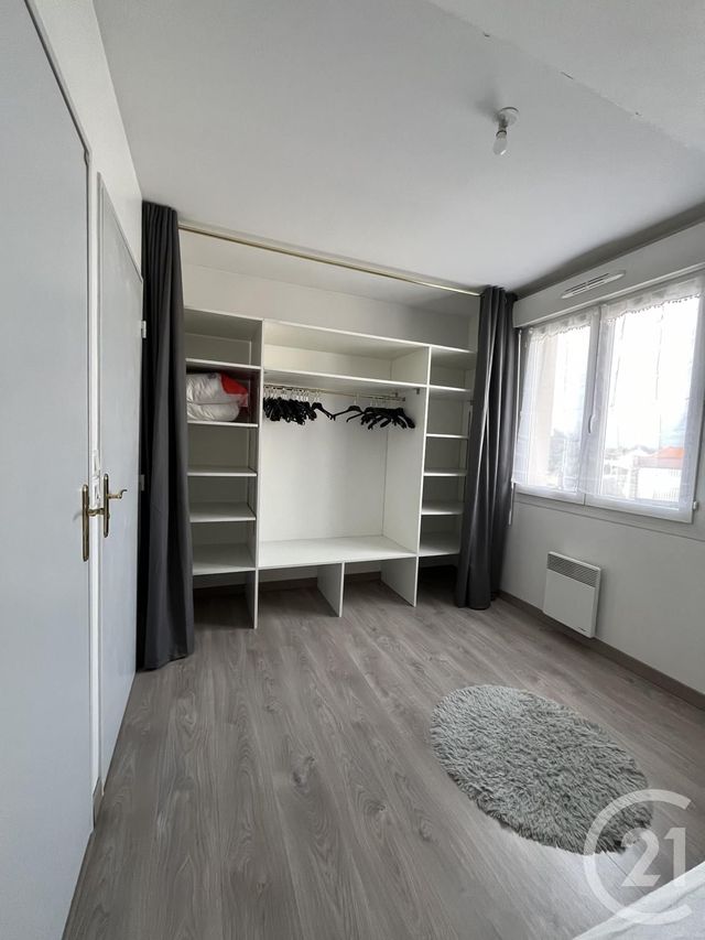 Appartement F2 à louer - 2 pièces - 49 m2 - Tournan En Brie - 77 - ILE-DE-FRANCE