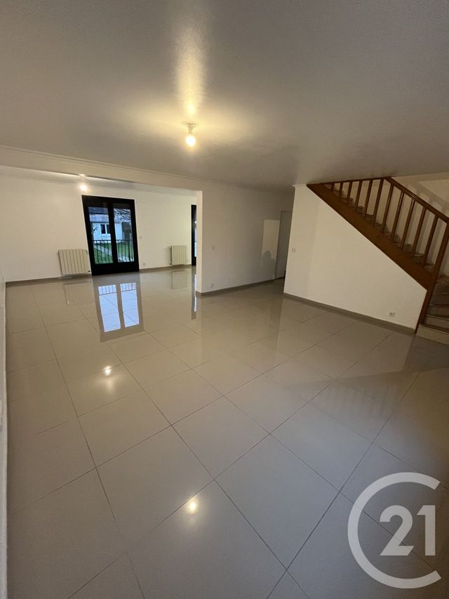 Maison &agrave; vendre - 6 pi&egrave;ces - 156 m2 - Ozoir La Ferriere - 77 - ILE-DE-FRANCE