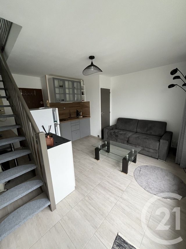 Appartement Studio &agrave; louer - 2 pi&egrave;ces - 35 m2 - Pontault Combault - 77 - ILE-DE-FRANCE