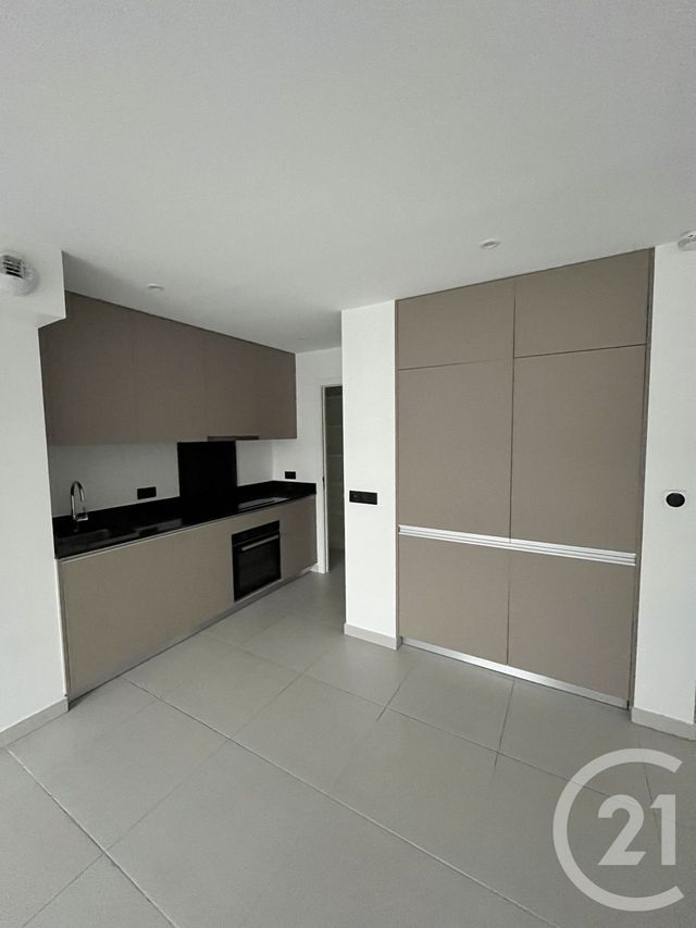 Appartement F2 &agrave; louer - 2 pi&egrave;ces - 54 m2 - Pontault Combault - 77 - ILE-DE-FRANCE