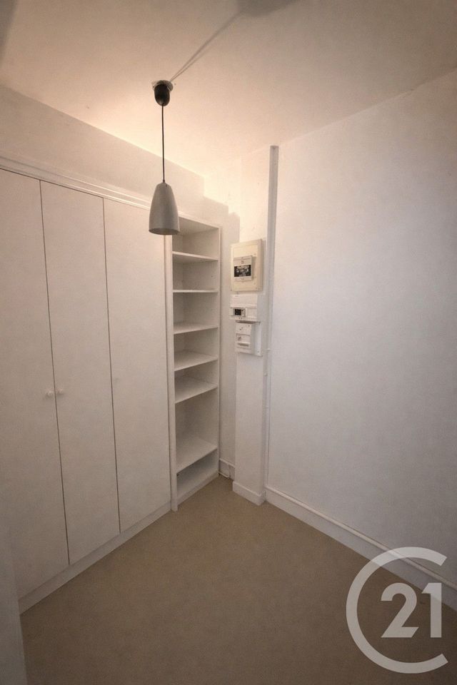 Appartement Studio &agrave; vendre - 1 pi&egrave;ce - 26 m2 - Ozoir La Ferriere - 77 - ILE-DE-FRANCE