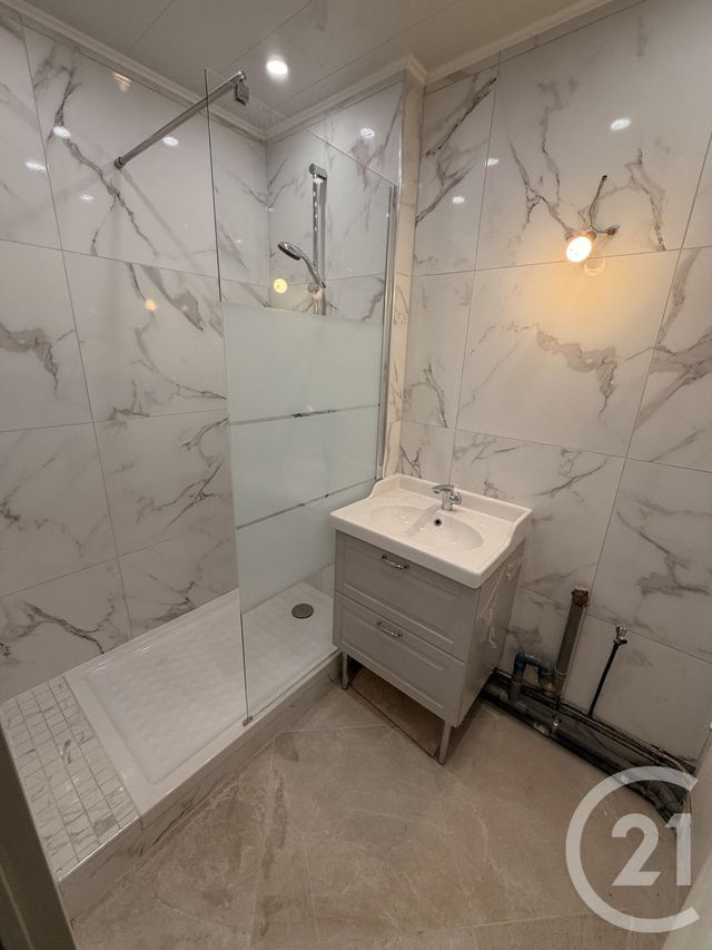 Appartement F3 &agrave; louer - 3 pi&egrave;ces - 69 m2 - Noisy Le Grand - 93 - ILE-DE-FRANCE