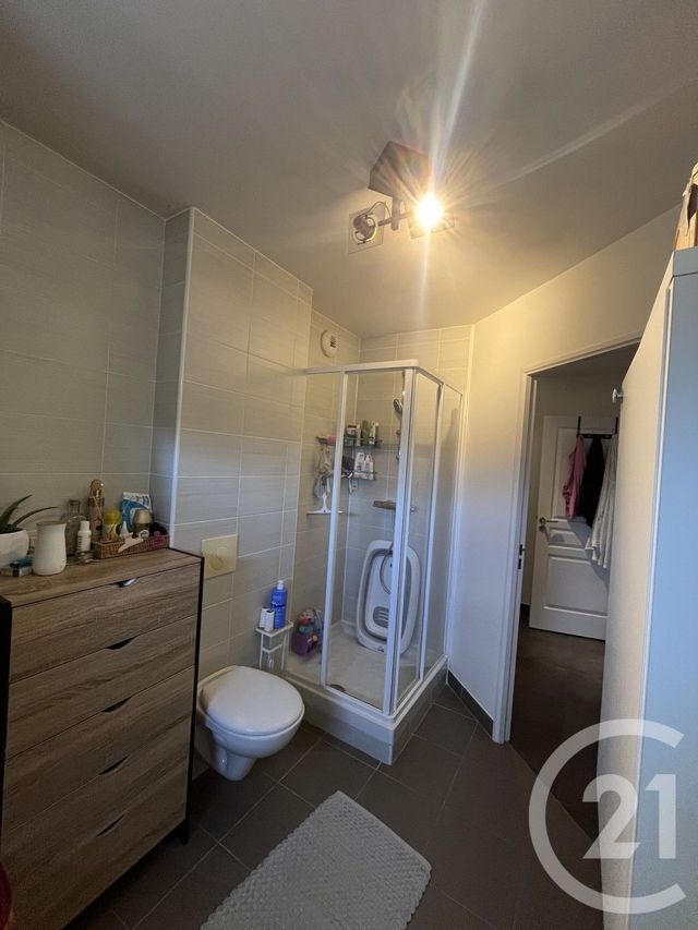 Appartement F3 &agrave; vendre - 3 pi&egrave;ces - 58,59 m2 - Chevry Cossigny - 77 - ILE-DE-FRANCE