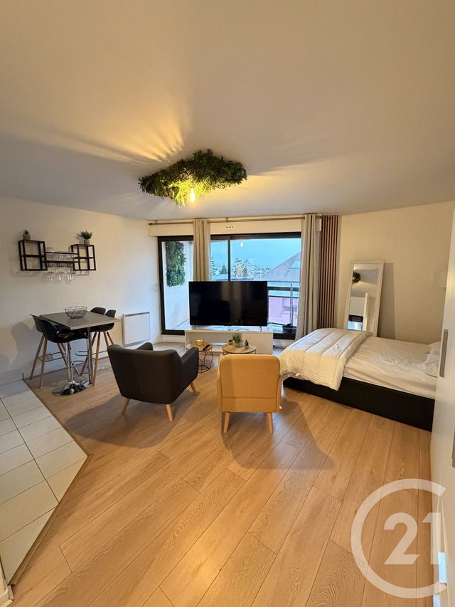 Appartement Studio &agrave; louer - 1 pi&egrave;ce - 38 m2 - Roissy En Brie - 77 - ILE-DE-FRANCE