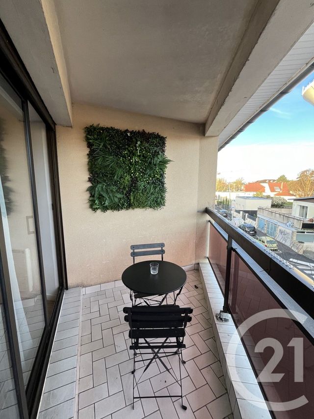 Appartement Studio &agrave; louer - 1 pi&egrave;ce - 38 m2 - Roissy En Brie - 77 - ILE-DE-FRANCE